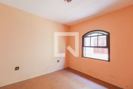 Casa para alugar com 290m², 2 quartos e 2 vagas Casa para alugar com 290m², 2 quartos e 2 vagasEdícula
