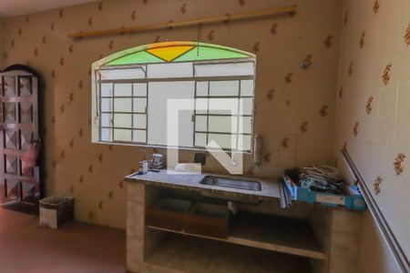 Casa para alugar com 290m², 2 quartos e 2 vagas Casa para alugar com 290m², 2 quartos e 2 vagasEdícula