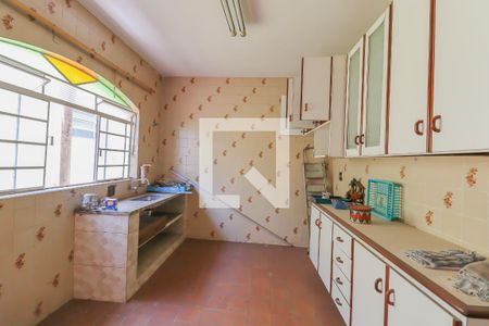Casa para alugar com 290m², 2 quartos e 2 vagas Casa para alugar com 290m², 2 quartos e 2 vagasEdícula