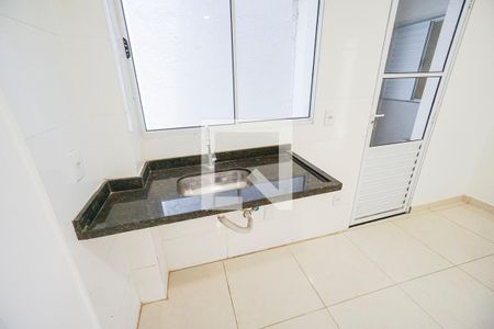 Apartamento para alugar com 37m², 2 quartos e sem vaga Apartamento para alugar com 37m², 2 quartos e sem vagaPia
