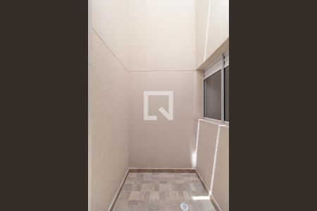 Apartamento para alugar com 34m², 2 quartos e sem vaga Apartamento para alugar com 34m², 2 quartos e sem vagaÁrea de Serviço