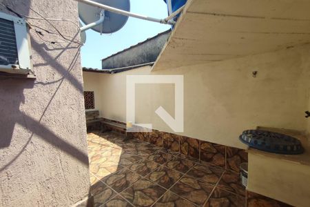 Casa de condomínio para alugar com 80m², 2 quartos e sem vagaEntrada