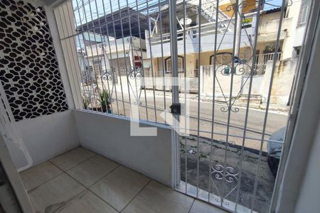 Casa de condomínio para alugar com 80m², 2 quartos e sem vagaEntrada