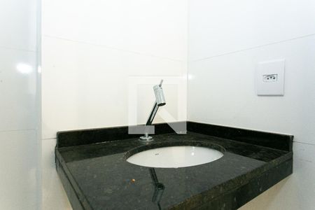 Apartamento à venda com 35m², 2 quartos e sem vaga Apartamento à venda com 35m², 2 quartos e sem vagaBanheiro