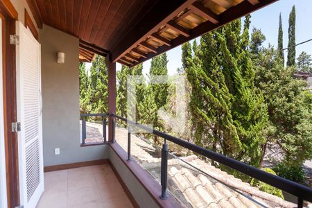 Casa de condomínio à venda com 340m², 4 quartos e 2 vagas Casa de condomínio à venda com 340m², 4 quartos e 2 vagasVaranda suite 2