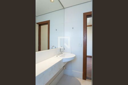 Casa de condomínio à venda com 340m², 4 quartos e 2 vagas Casa de condomínio à venda com 340m², 4 quartos e 2 vagasbanheiro suite 1