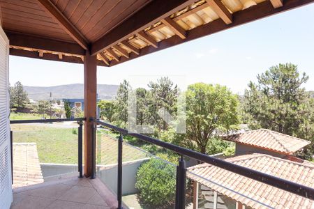 Casa de condomínio à venda com 340m², 4 quartos e 2 vagas Casa de condomínio à venda com 340m², 4 quartos e 2 vagasVaranda da Sala