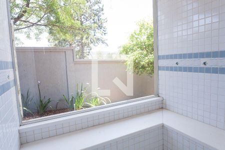 Casa de condomínio à venda com 340m², 4 quartos e 2 vagas Casa de condomínio à venda com 340m², 4 quartos e 2 vagassauna