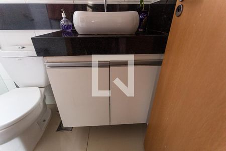 Apartamento para alugar com 66m², 2 quartos e 2 vagasArmário do Banheiro Social