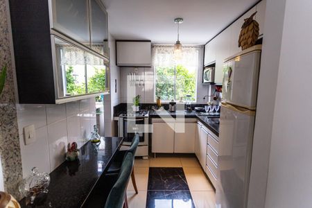 Apartamento para alugar com 66m², 2 quartos e 2 vagasCozinha