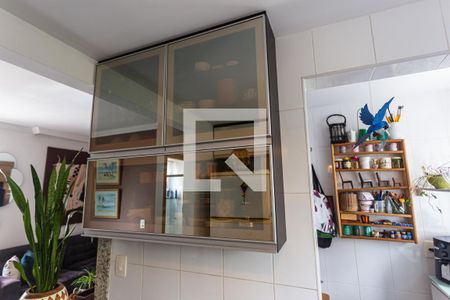 Apartamento para alugar com 66m², 2 quartos e 2 vagasArmário da Cozinha