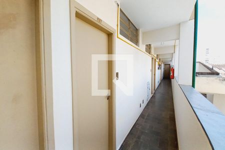 Corredor de apartamento para alugar com 1 quarto, 39m² em Centro, Campinas