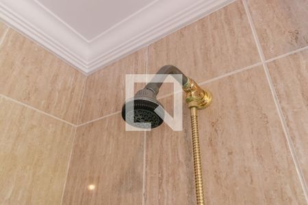 Casa de condomínio à venda com 437m², 4 quartos e 5 vagasBanheiro da Suíte 4