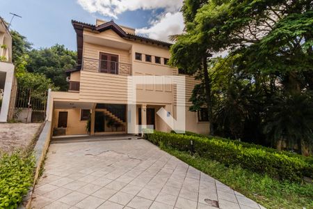 Casa de condomínio à venda com 437m², 4 quartos e 5 vagasFachada