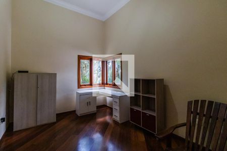 Casa de condomínio à venda com 437m², 4 quartos e 5 vagasEscritório