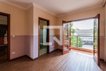 Casa de condomínio à venda com 437m², 4 quartos e 5 vagasSuíte 2