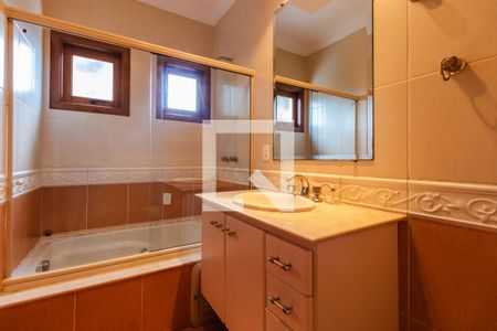 Casa de condomínio à venda com 437m², 4 quartos e 5 vagasBanheiro da Suíte 3