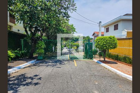 Casa de condomínio à venda com 550m², 5 quartos e 10 vagasEntrada