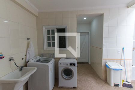 Casa de condomínio à venda com 550m², 5 quartos e 10 vagasÁrea de Serviço