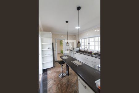 Casa de condomínio à venda com 550m², 5 quartos e 10 vagasCozinha