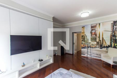 Casa de condomínio à venda com 550m², 5 quartos e 10 vagasSuíte 1  