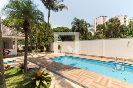 Casa de condomínio à venda com 550m², 5 quartos e 10 vagasPiscina