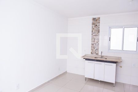 Sala e Cozinha de apartamento para alugar com 2 quartos, 50m² em Vila Nhocuné, São Paulo