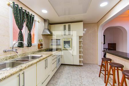 Casa para alugar com 378m², 3 quartos e 6 vagas Casa para alugar com 378m², 3 quartos e 6 vagasCozinha