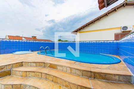 Casa para alugar com 378m², 3 quartos e 6 vagas Casa para alugar com 378m², 3 quartos e 6 vagasÁrea externa