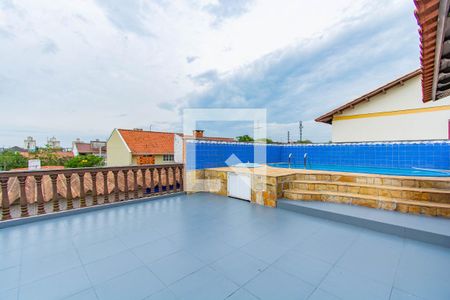 Casa para alugar com 378m², 3 quartos e 6 vagas Casa para alugar com 378m², 3 quartos e 6 vagasÁrea externa