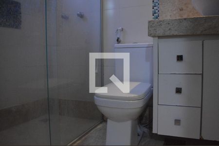 Casa à venda com 360m², 3 quartos e 4 vagasBanheiro da Suíte