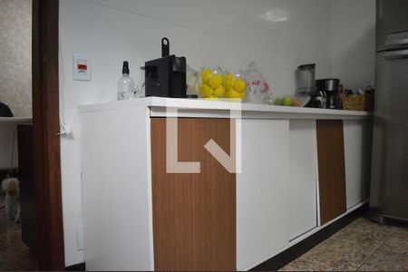 Casa à venda com 360m², 3 quartos e 4 vagasCozinha - Armários