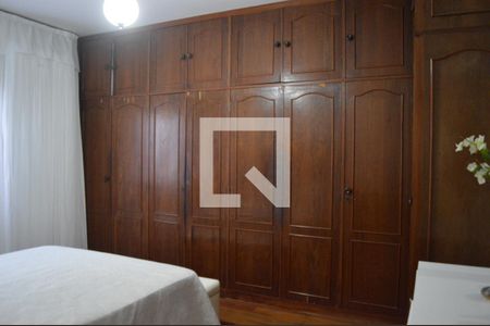 Casa à venda com 360m², 3 quartos e 4 vagasQuarto Suíte