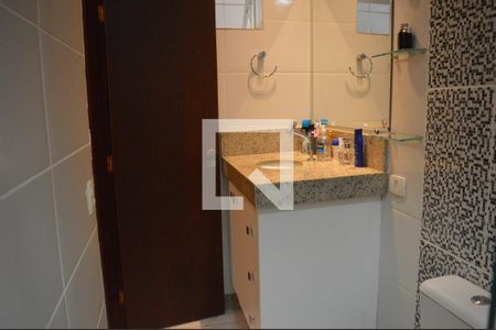 Casa à venda com 360m², 3 quartos e 4 vagasBanheiro da Suíte 2