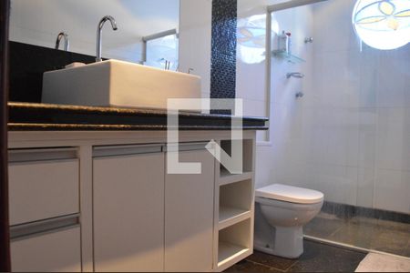 Casa à venda com 360m², 3 quartos e 4 vagasBanheiro Social