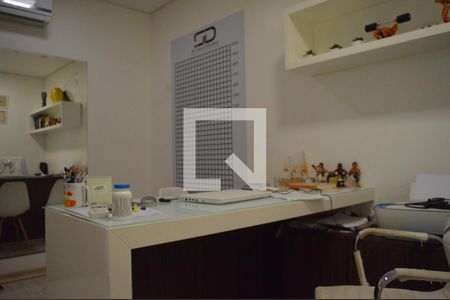 Casa à venda com 360m², 3 quartos e 4 vagasEscritório