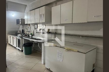 Cozinha comum de kitnet/studio para alugar com 0 quarto, 18m² em Vila Clementino, São Paulo
