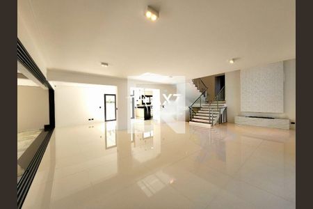 Casa à venda com 4 quartos, 450m² em Alphaville Residencial Um, Barueri