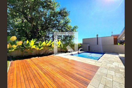 Casa de condomínio à venda com 450m², 4 quartos e 3 vagas