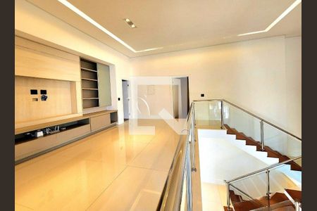 Casa de condomínio à venda com 450m², 4 quartos e 3 vagas