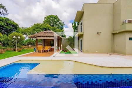 Casa de condomínio à venda com 463m², 3 quartos e 4 vagas