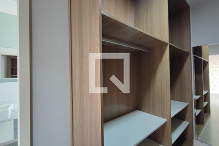 Casa de condomínio para alugar com 237m², 4 quartos e 4 vagasCloset da suíte