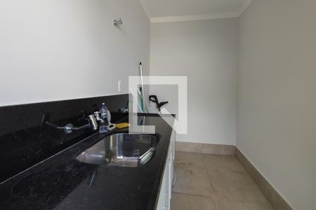 Casa de condomínio para alugar com 237m², 4 quartos e 4 vagasÁrea de Serviço