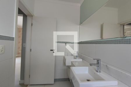 Casa de condomínio para alugar com 237m², 4 quartos e 4 vagasBanheiro Suíte