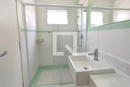 Casa de condomínio para alugar com 237m², 4 quartos e 4 vagasBanheiro Suíte 2