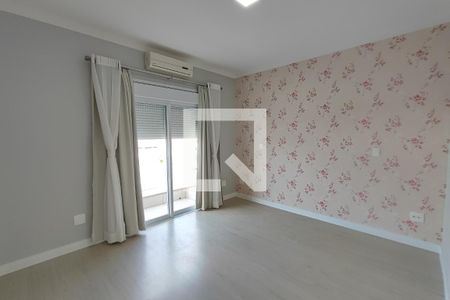 Casa de condomínio para alugar com 237m², 4 quartos e 4 vagasQuarto Suíte