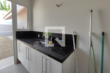 Casa de condomínio para alugar com 237m², 4 quartos e 4 vagasÁrea de Serviço