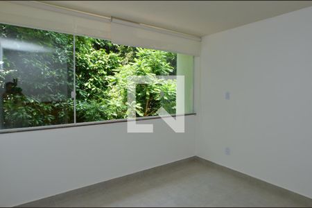 Quarto de apartamento para alugar com 1 quarto, 30m² em Vargem Grande, Rio de Janeiro