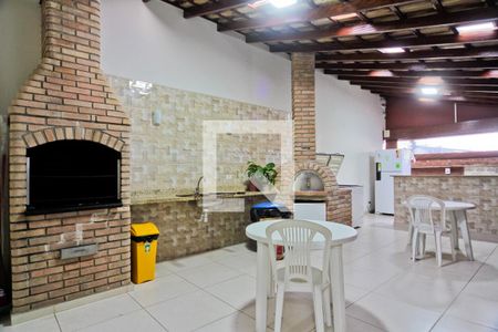 Apartamento para alugar com 49m², 2 quartos e 1 vagaÁrea comum - Churrasqueira