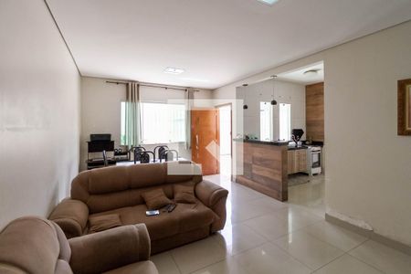 Sala de casa à venda com 3 quartos, 110m² em Jaqueline, Belo Horizonte